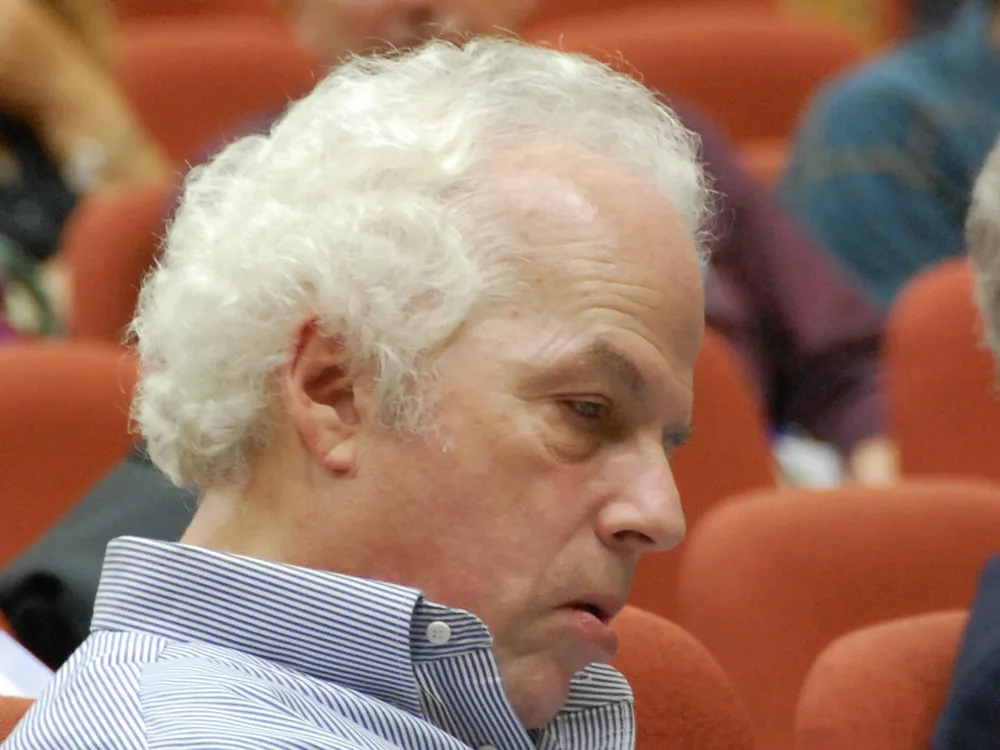 photo Стенли Прузинер